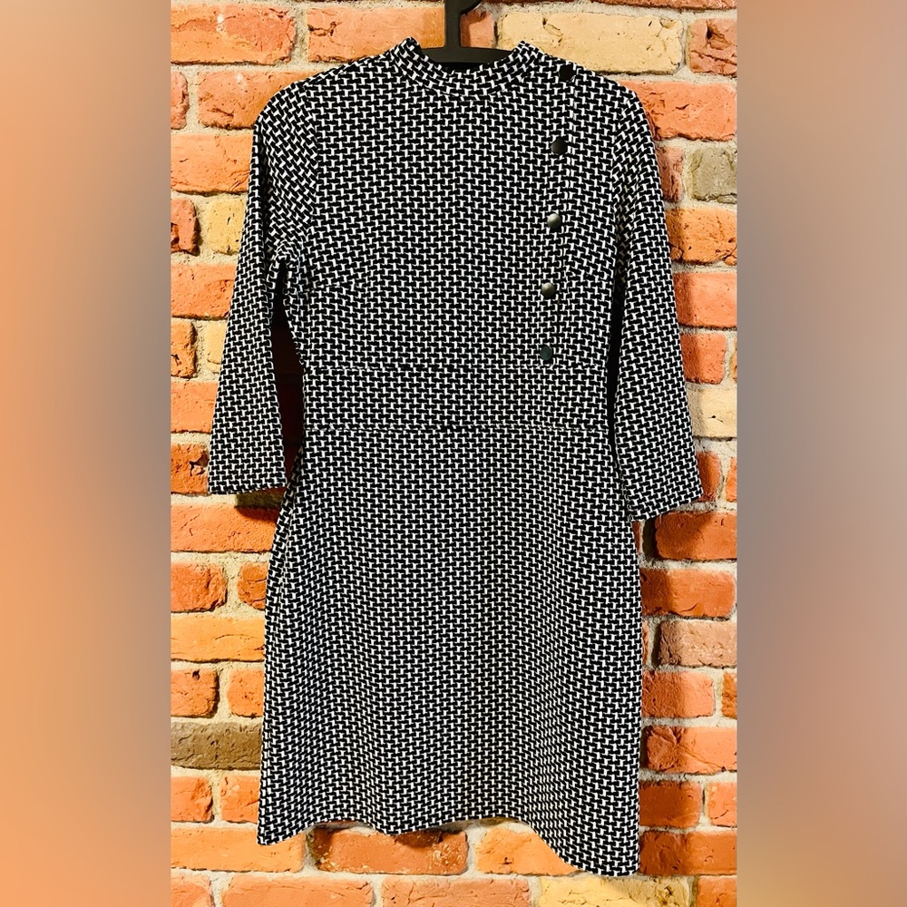 Orsey. Black and White Houndstooth Dress. Size 40